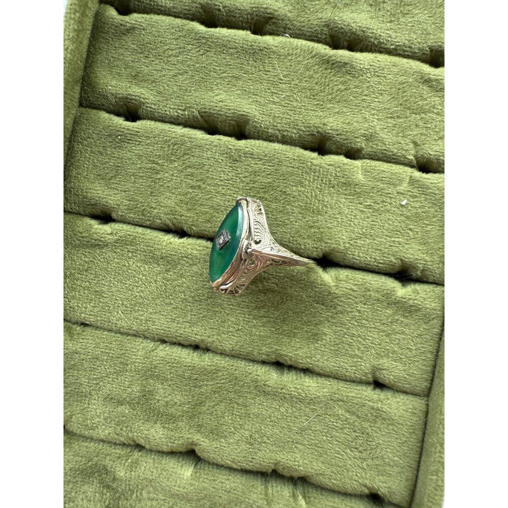 14k White Gold Antique Cameo Flip Ring - Picture 6 of 8